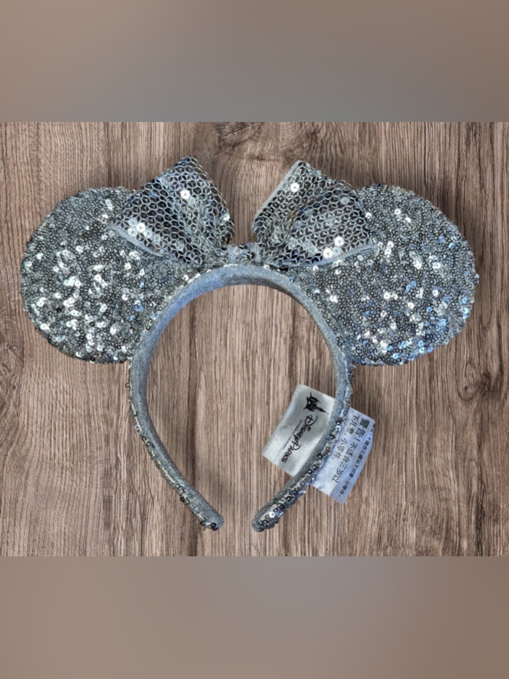 NWOT Disney Parks Magic Silver Sequin Minnie Mouse Ears Bow Headband